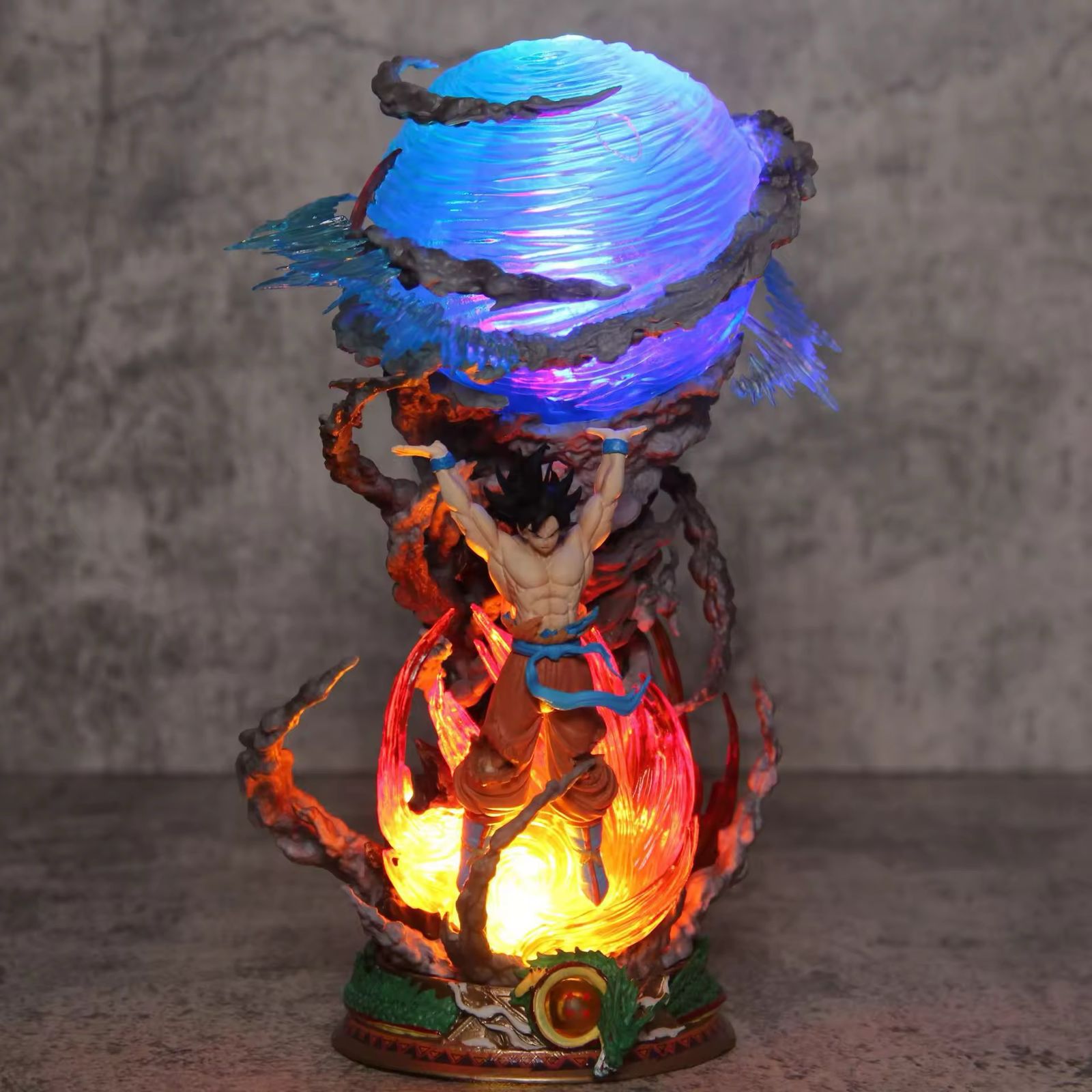 Dragon Ball Z - Goku Spirit Bomb 25cm PVC Anime Figure with lights Dragon Ball Z - Goku Spirit Bomb 25cm PVC Anime Figure with lights