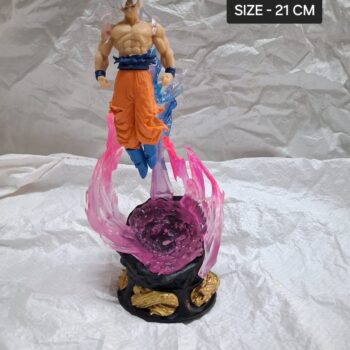 Goku 21 cm with lights
