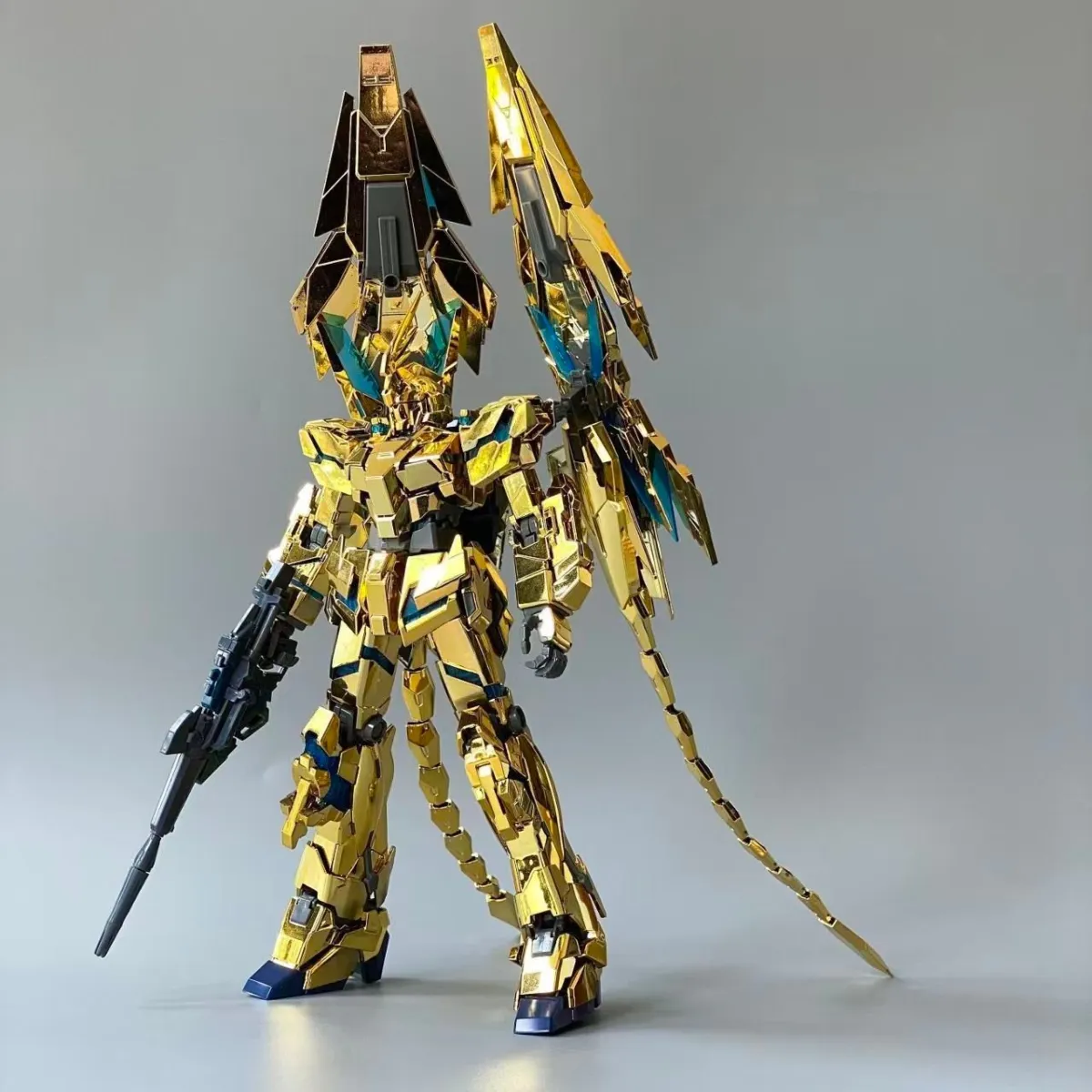 RX-0 Unicorn Gundam 03 Phenex [Narrative Ver.] Special Coating (6642S) | Daban Model | 1/100 Scale Model Kit Preorder